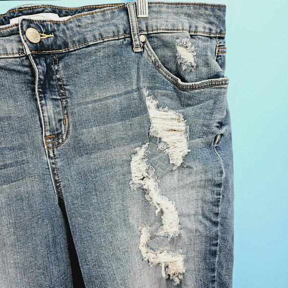 Torrid Denim Bermuda Jean Shorts Jorts DIY 26 Blue Distressed Cotton Stretchy - Picture 4 of 12